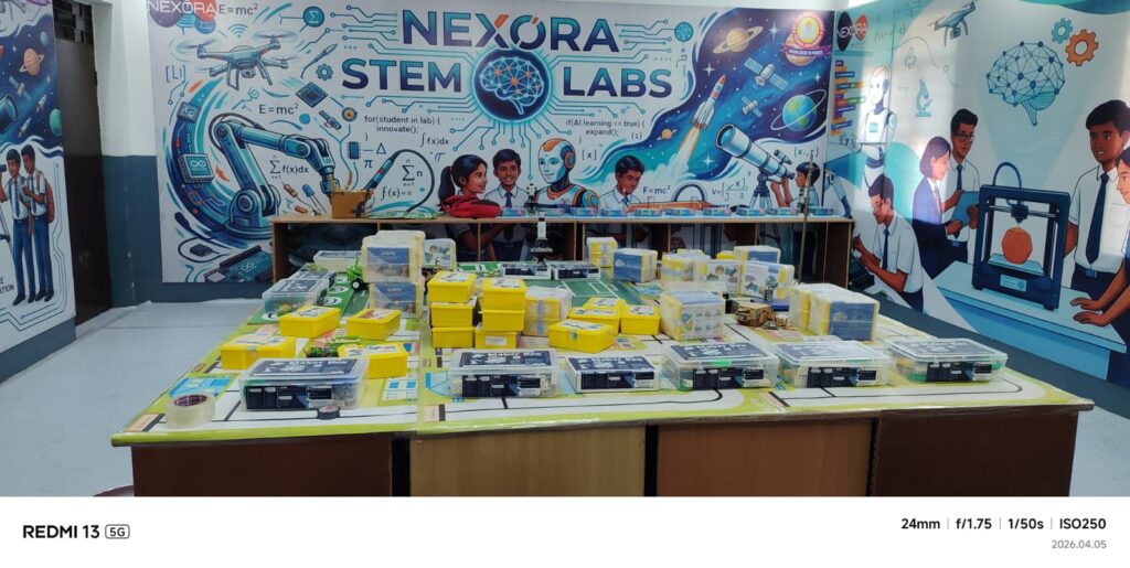 ROBOTICS LAB IN SCHOOL